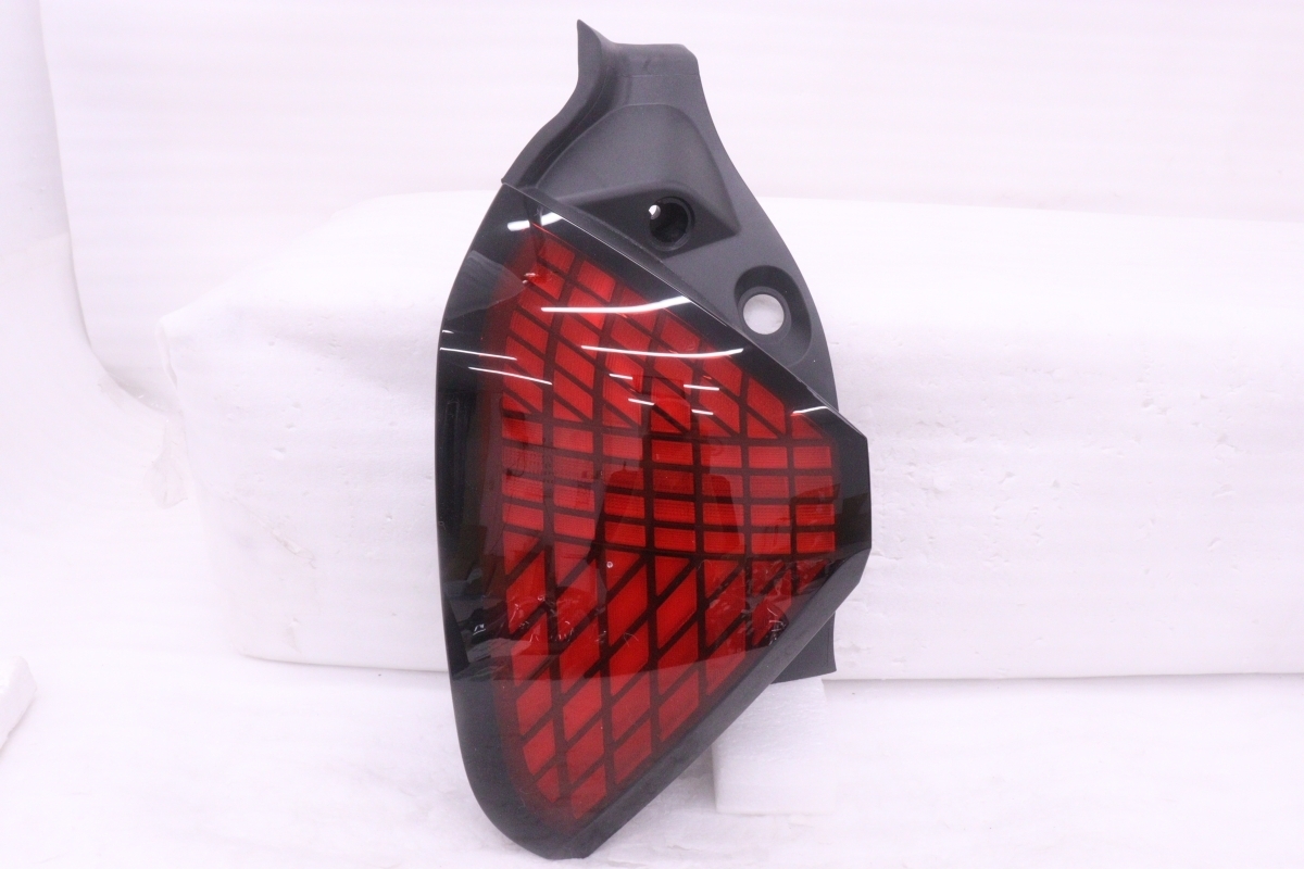 58-2111★美品★LED F65 BMW MINI★左テールライト 4133102XNY02A 純正 ミニ (UK)拍卖