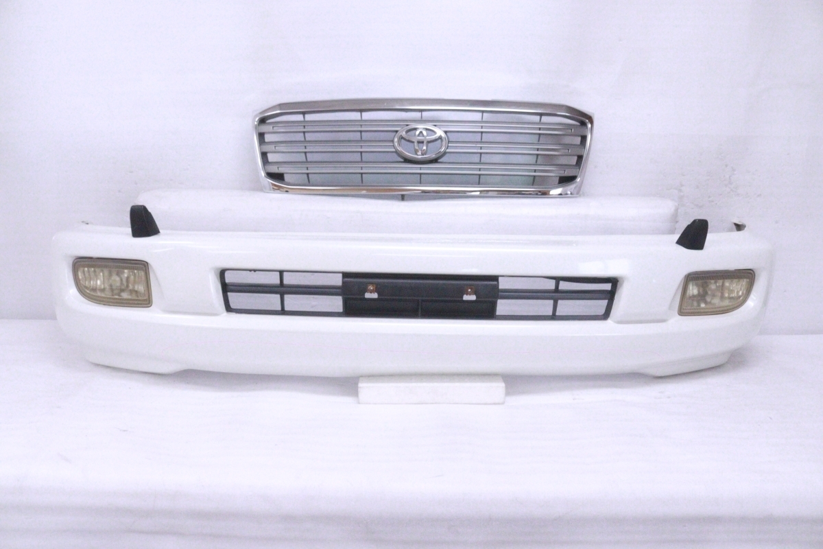 59-2841★ウォッシャー穴有★中期 100 ランドクルーザー フロントバンパー グリル付★52119-60550 パール 070 純正★トヨタ (UK)拍卖