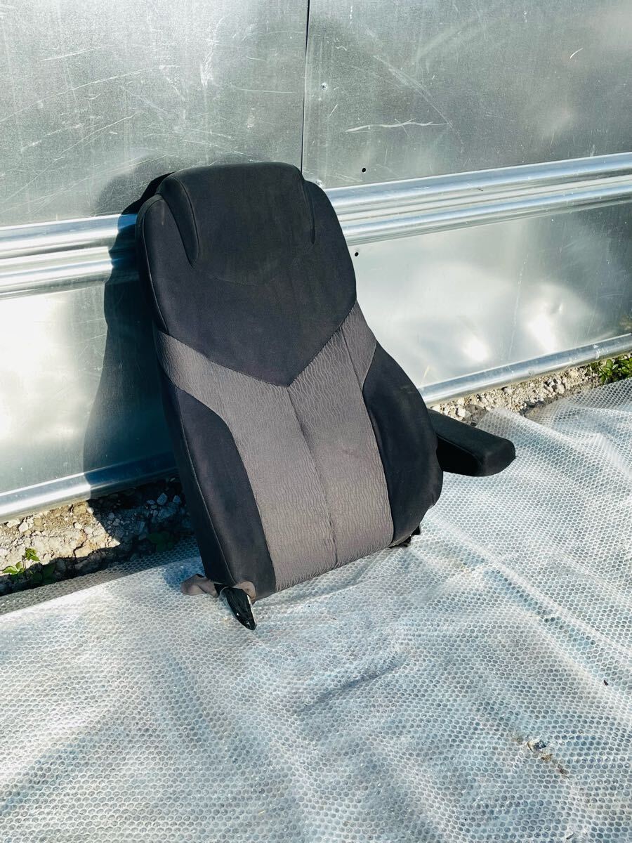 純正 日野 プロフィア エアサスシート クッション 座面 背もたれ部分 エアー エアサス シート ドライバーシート 動作車からの取り外 150447拍卖