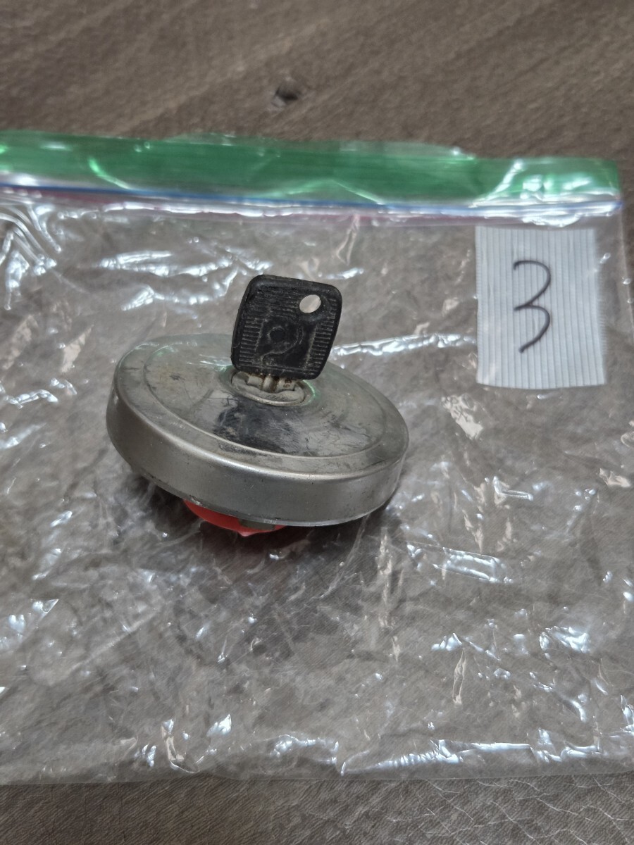 ローバーミニ xn12a 燃料キャップ 3拍卖