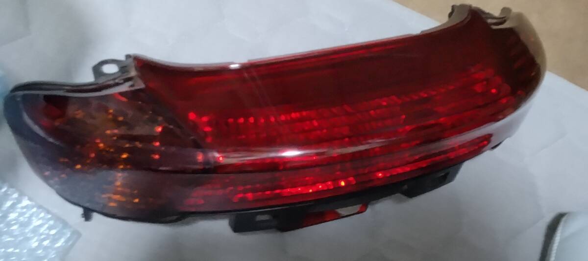マジェスティ C SG03J テールランプ 中古品 レンズ綺麗拍卖