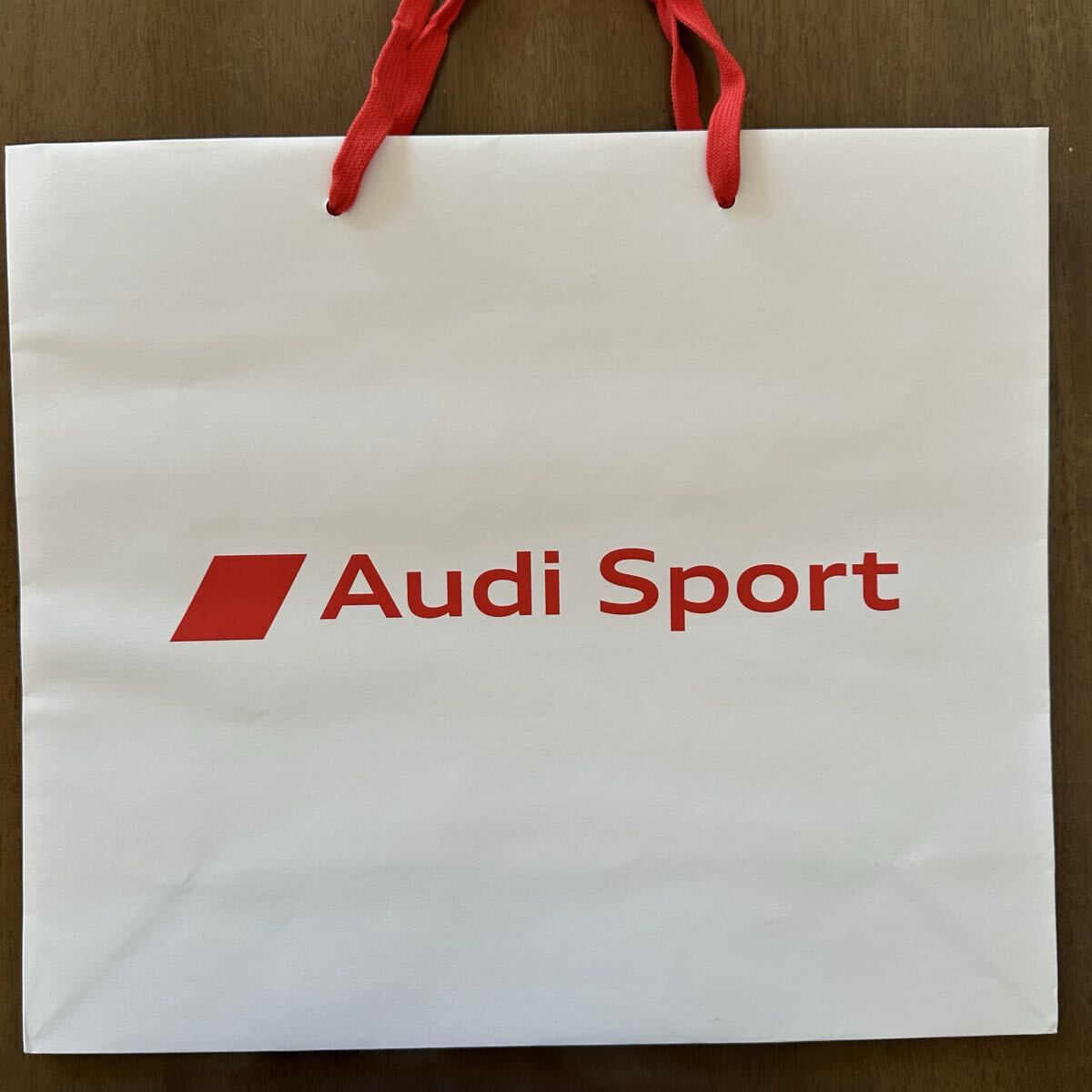 Audi sport アウディ 紙袋 ロゴ入り ショッパー ショップ袋 手提げ エコバッグ ラッピング プレゼント リメイク コレクション グッズ 新品拍卖
