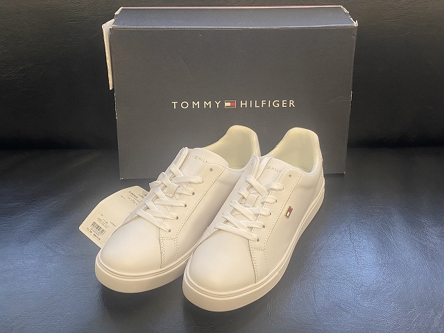 ほぼ未使用 TOMMY HILFIGER トミーヒルフィガー ローカットスニーカー XW03858 XL/24.5-25.0cm ホワイト 靴 メンズ レディース拍卖