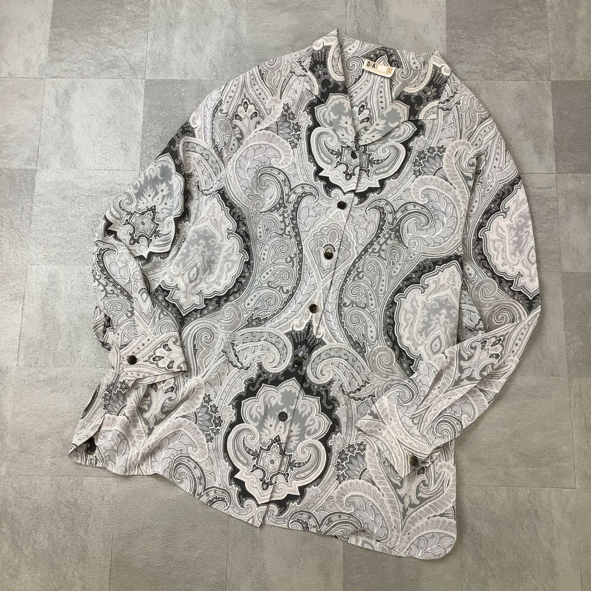 良品 DAKS ダックス 総柄 ペイズリー柄 長袖ブラウス 11R グレー拍卖
