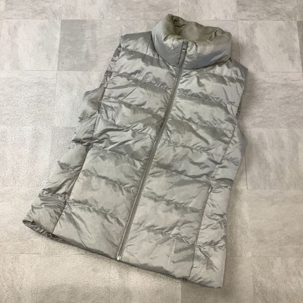 近年モデル ユニクロ UNIQLO ウルトラライトダウンベスト ダウンジャケット レディース Sサイズ グレー golf ゴルフウェア 軽量ダウン拍卖