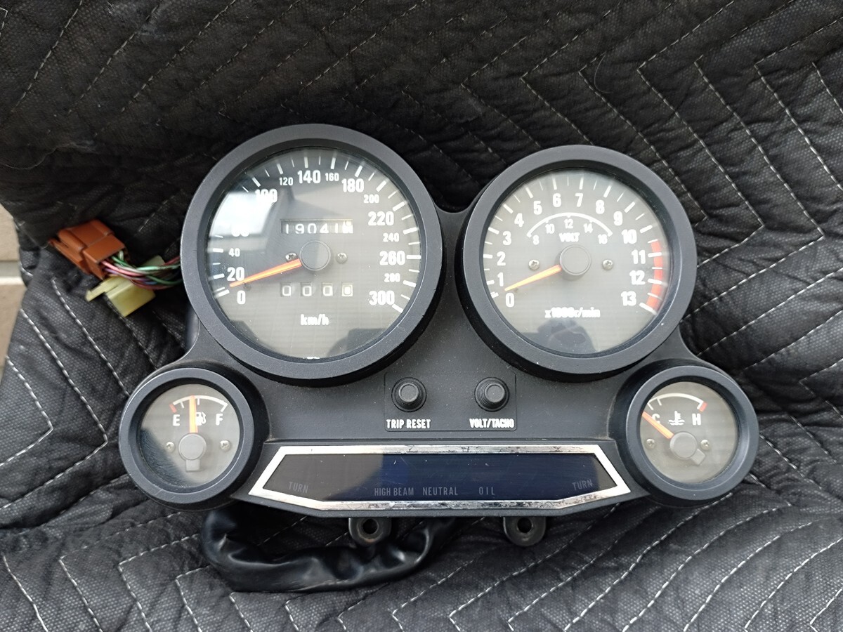 GPZ900r 国内用メーター K's 300キロスピードメーター組込み GPZ900R カワサキ拍卖