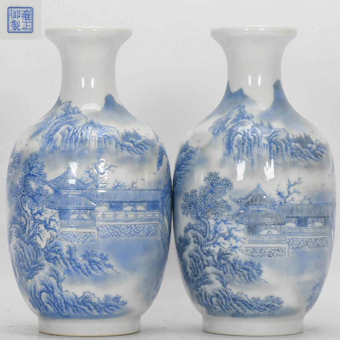 ▼渡鶴羽▼K4197清雍正 琺瑯彩郎世寧藍料山水詩灯籠瓶一対 雍正御製・古陶磁器 ・珍品旧蔵・古賞物・時代物拍卖