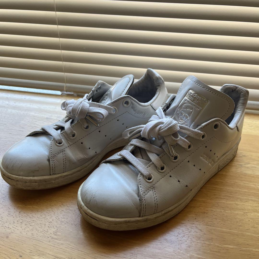 adidas Stan Smith ホワイトレザー シルバー文字 スニーカー拍卖