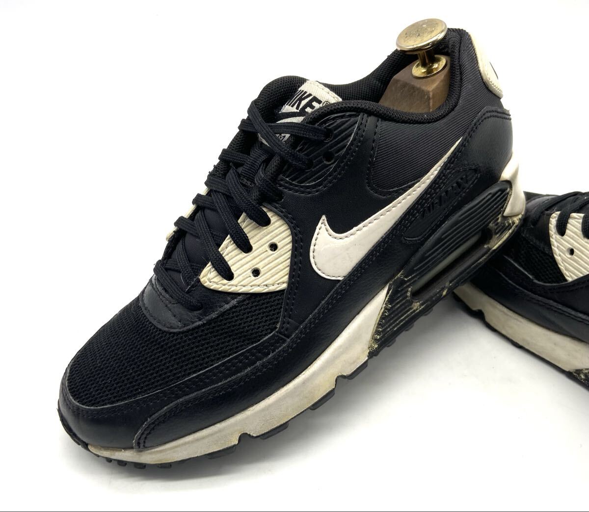 【ナイキ/エアマックス90エッセンシャル/616730】高級ハイテクスニーカー!黒×白/jp23.5cm!衝撃プライス!シリーズ最高傑作モデル!9/13拍卖