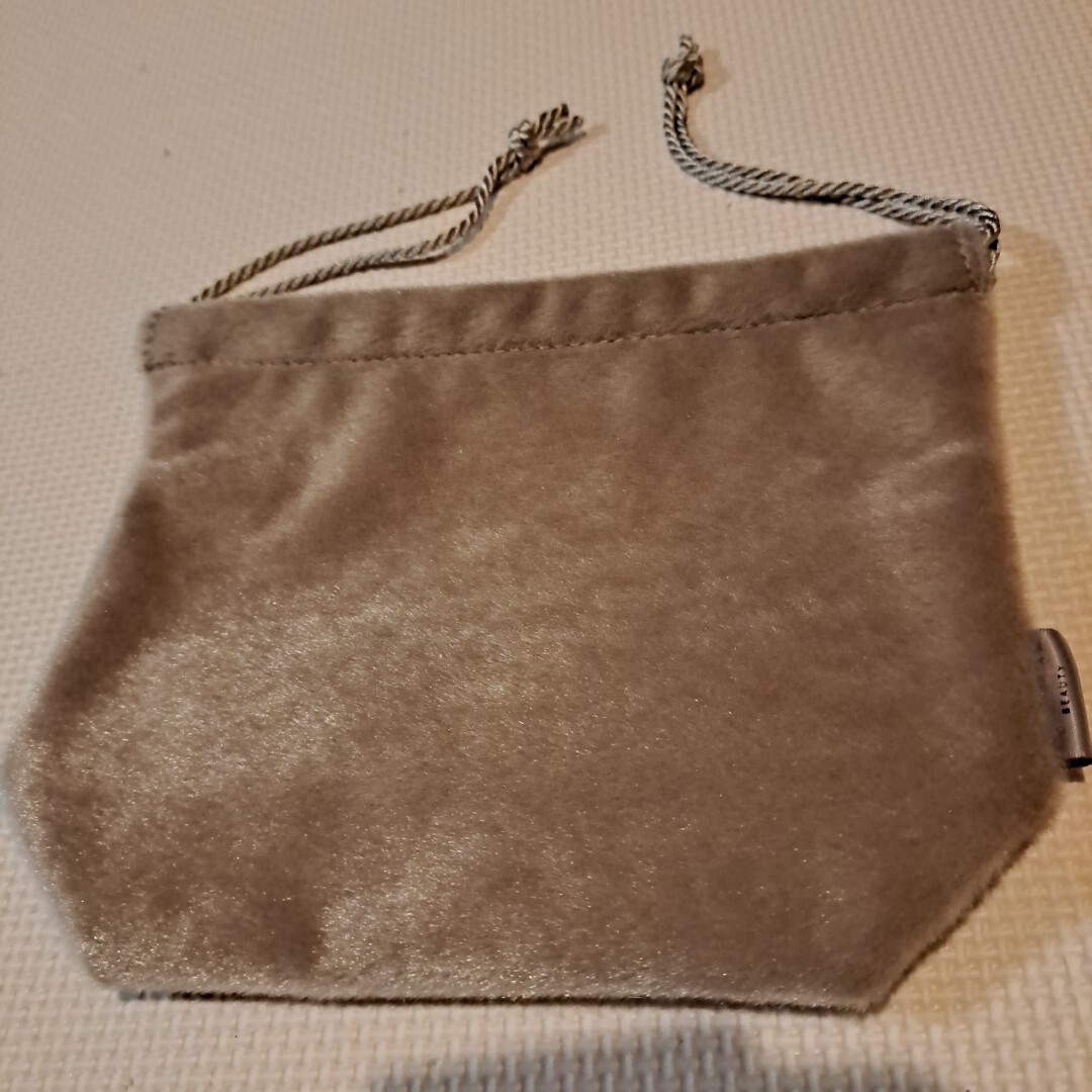 【新品未使用】フラッヒィーポーチ スナイデル ビューティーオリジナル ポリエステル生地 拍卖