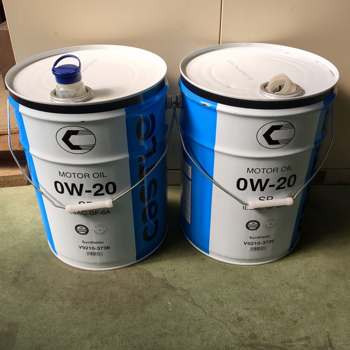 P-25 トヨタ キャッスル 20L 空 オイル缶 ペール缶 2個セット 拍卖