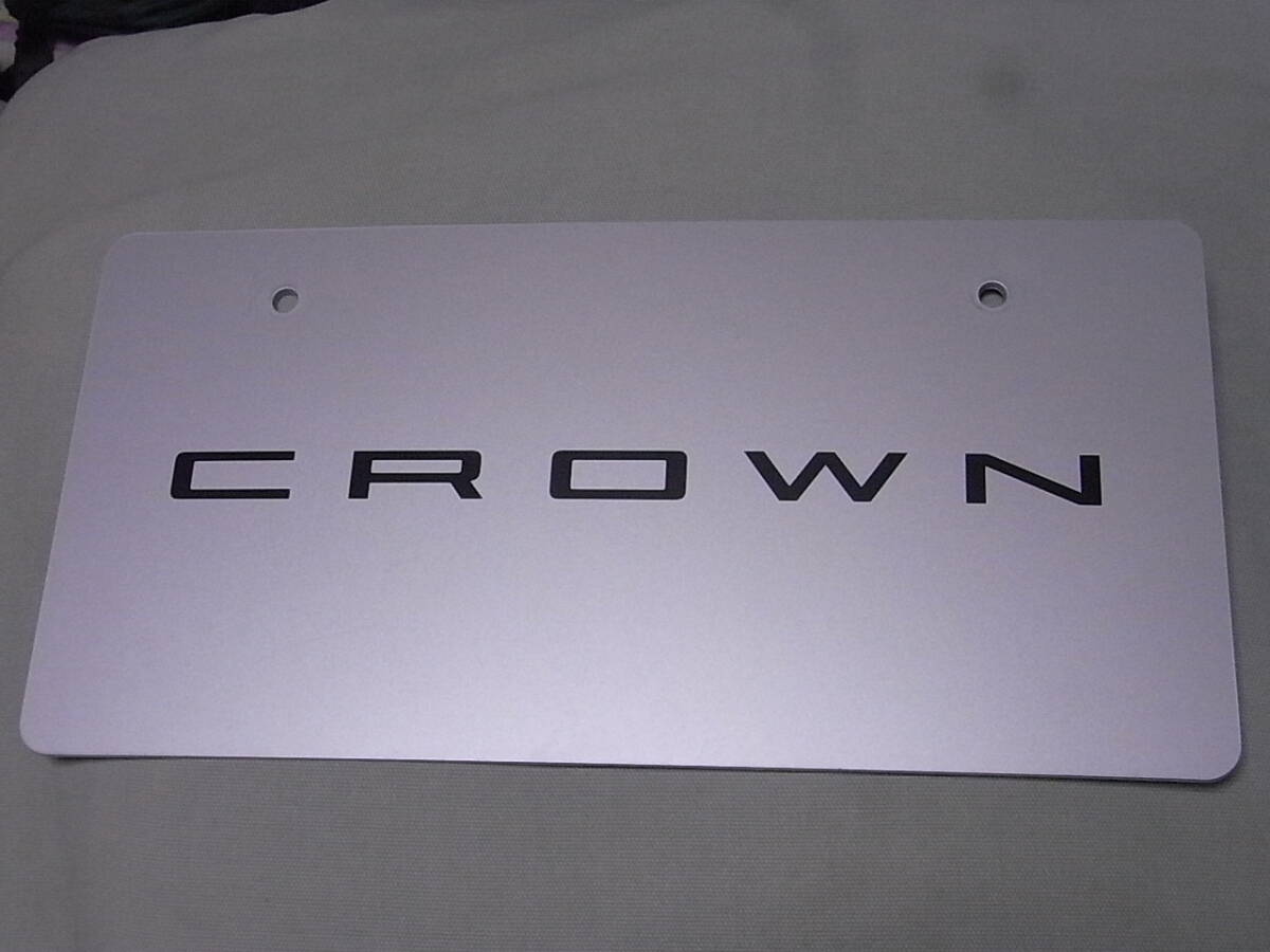 TOYOTA トヨタ クラウン クロスオーバー スポーツ  ナンバープレート  新車 イベント 展示用 非売品 マスコットプレート中古拍卖