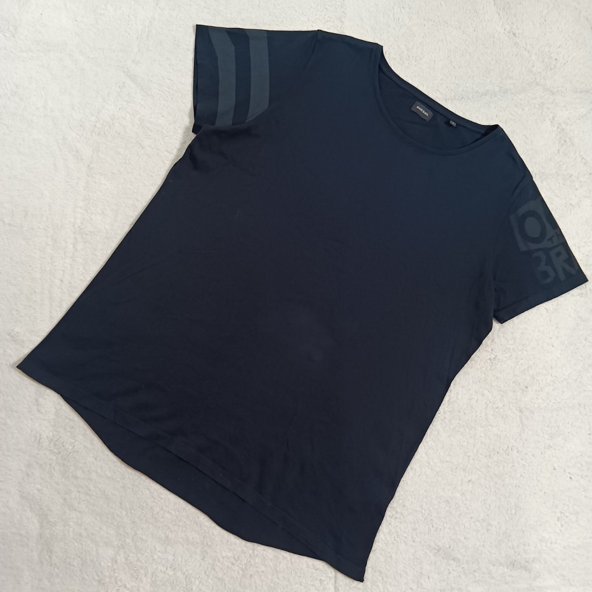 【色褪せ補修リカラー済み】訳アリ DIESEL ディーゼル バックプリント 半袖 Tシャツ ブラック メンズ L ★1000拍卖