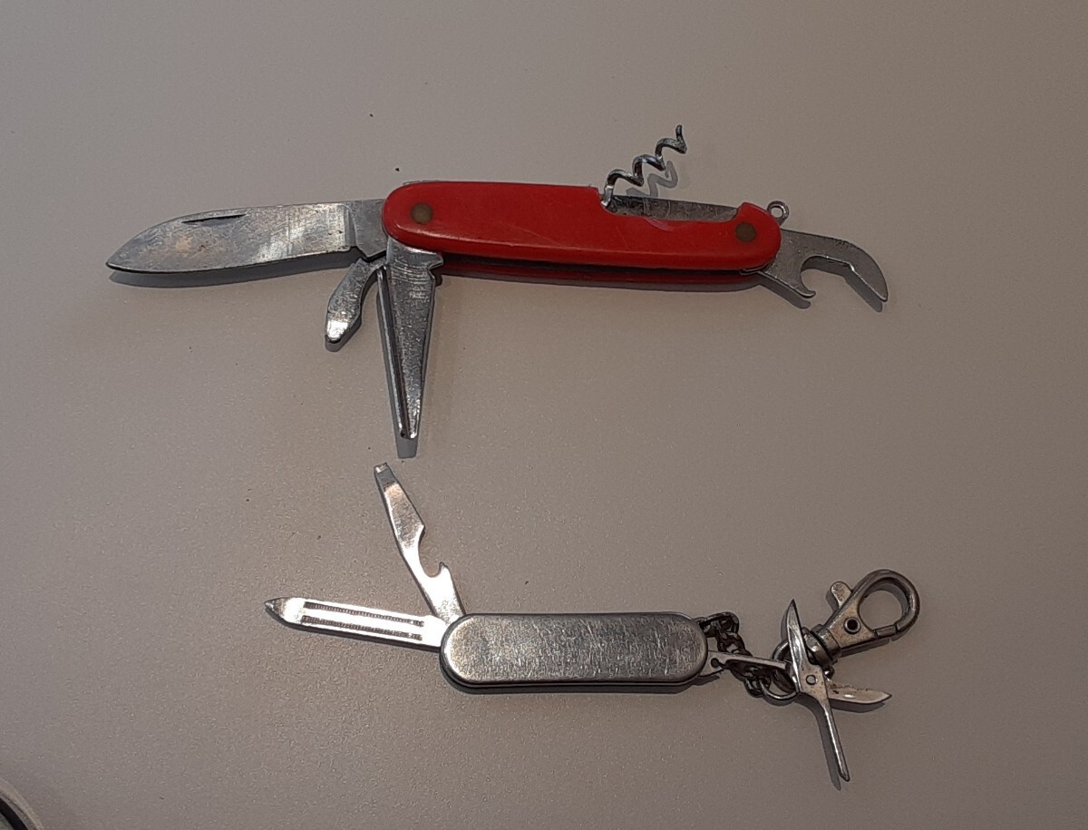 マルチツール 2点 セット まとめ売り アウトドア キャンプ ナイフ 多機能ナイフ 五徳 三徳拍卖