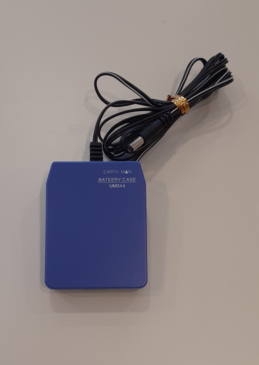 高儀(Takagi) EARTH MAN 電池式 ミニルーター R-2用 充電器 バッテリー ケース UM 3×4 BATEERY CASE 工具用 電池式拍卖