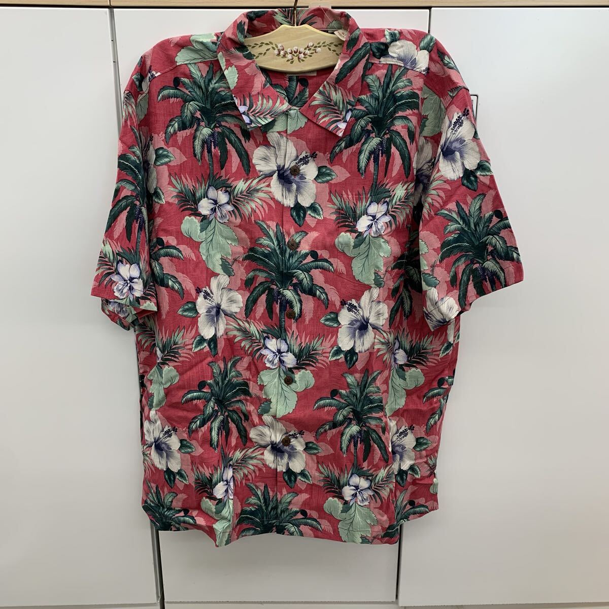 未使用 Tommy Bahama トミーバハマ アロハシャツ 半袖シャツ XLサイズ ココナッツボタン 850拍卖