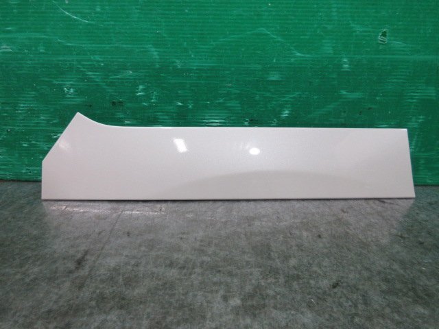 ☆ ダイハツ タント LA600S-0295・・・ 後期 純正 右 スライドレールカバー 68345-B2020 W24 (ト-3) ☆拍卖