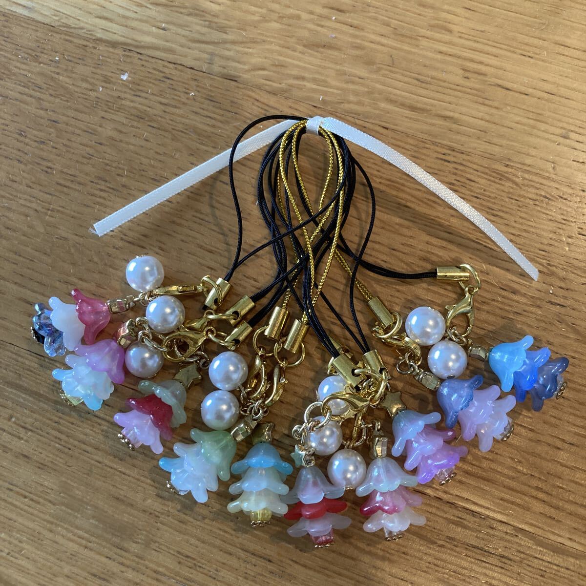 ハンドメイド ストラップ クリスマスツリー風 ミニ プチ プレゼント 10個セット拍卖