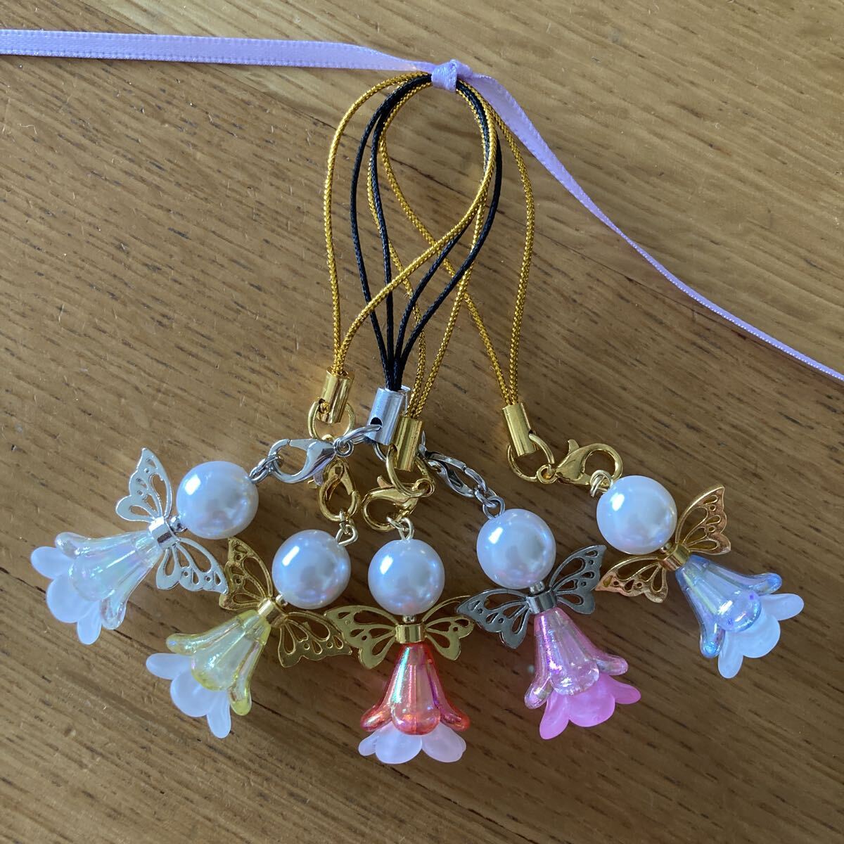 ハンドメイド チャーム ストラップ ビーズ キーホルダー バッグチャーム 天使 エンジェル プレゼントにも 5個セット拍卖