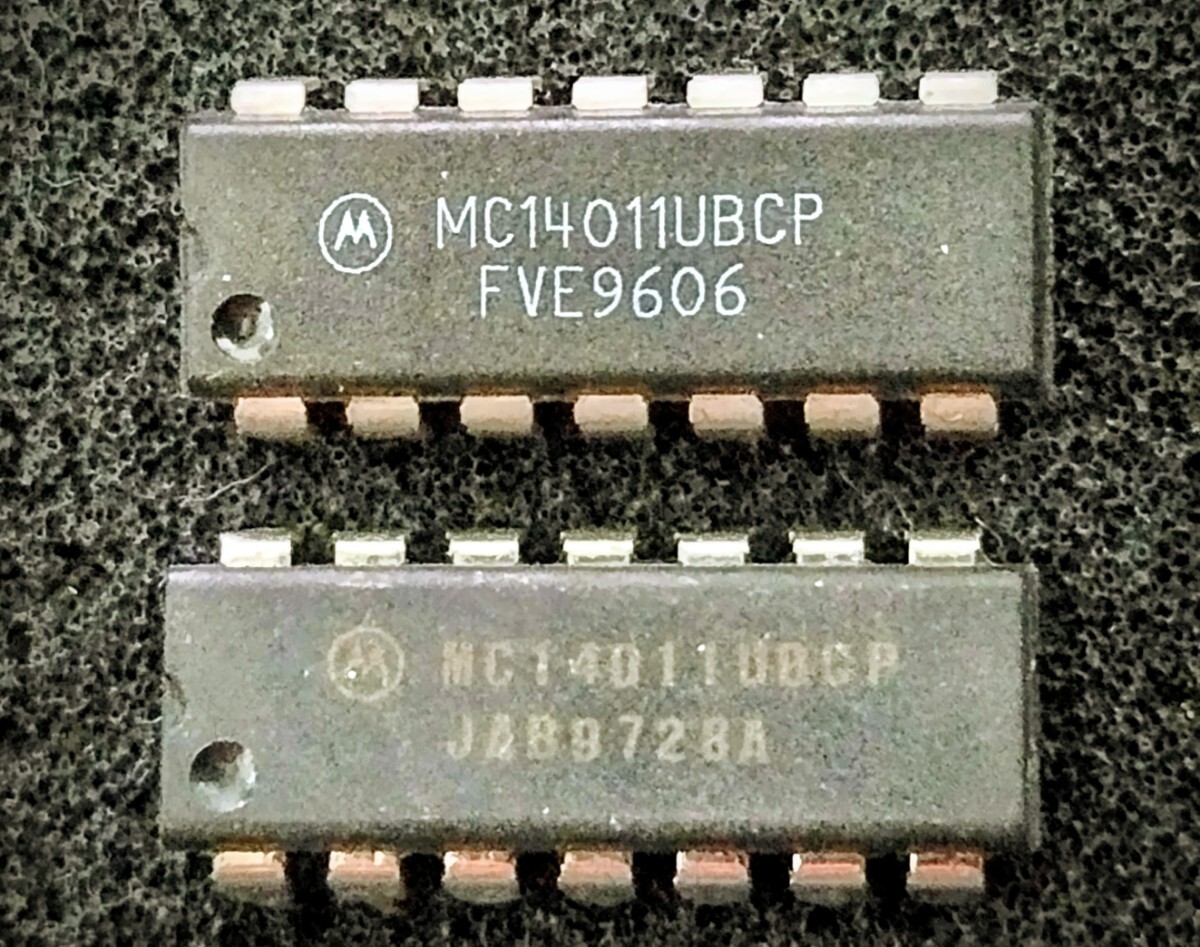 MC14011UBCP モトローラ製 CMOS IC (2個セット) 拍卖