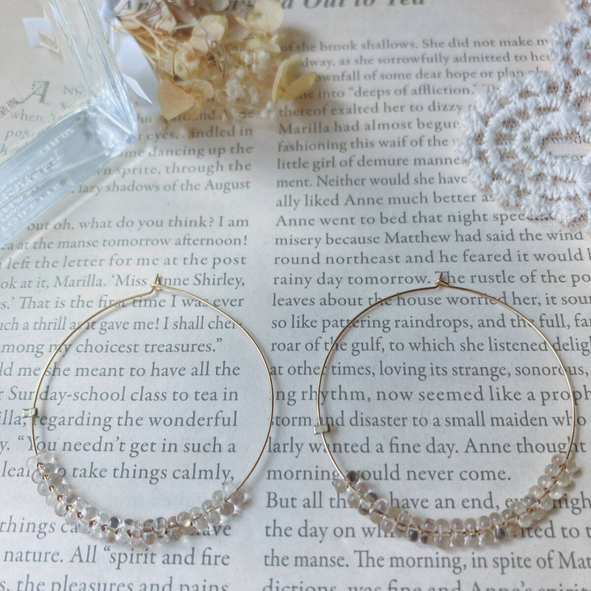 フープピアス チェコビーズ クリスタル ゴールドトーン 未使用品☆vintage jewelry accessories F0150拍卖