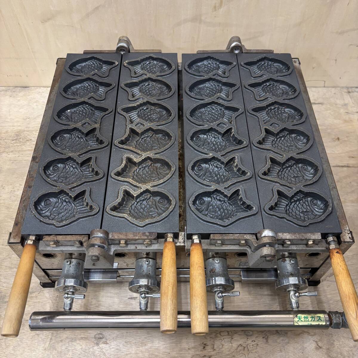 伊東金属工業所 たい焼き機(6匹2連) KTHA2T 都市ガス 2020年製拍卖