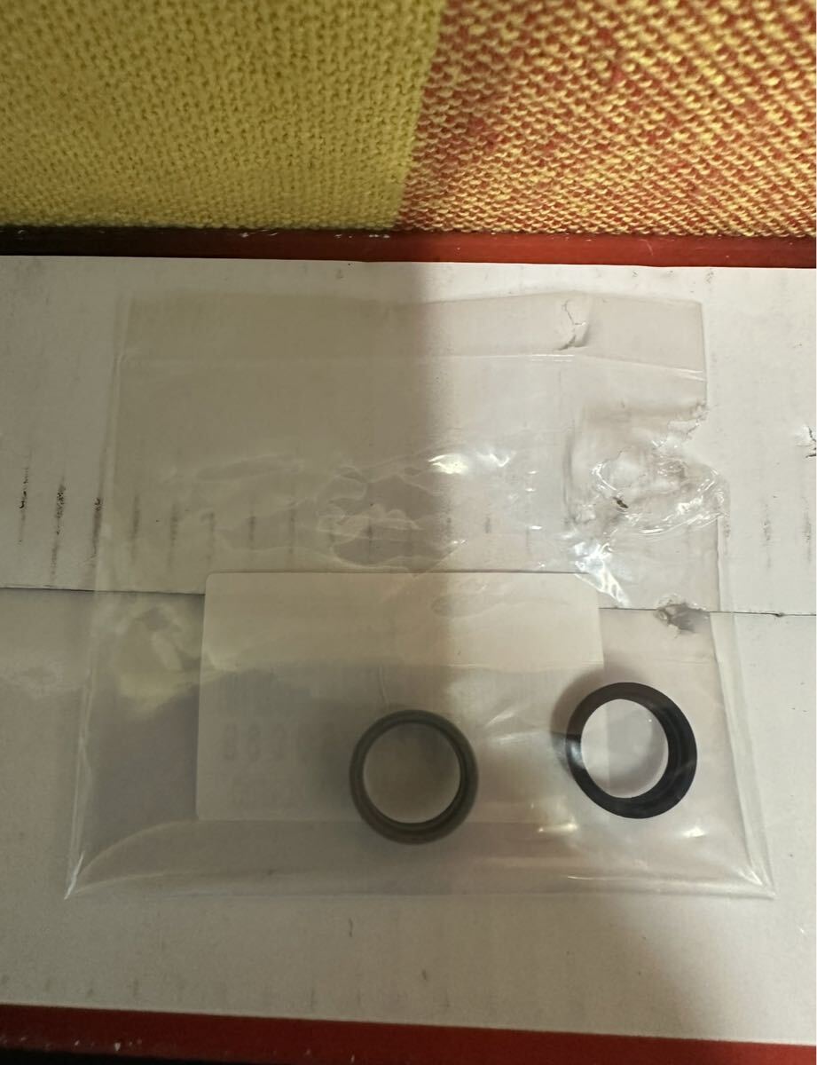 トヨタ 純正 センサーゴム センサーカバー ソニックセンサー用 ベゼル クランプリテーナー 縁ゴム 89305-52010拍卖