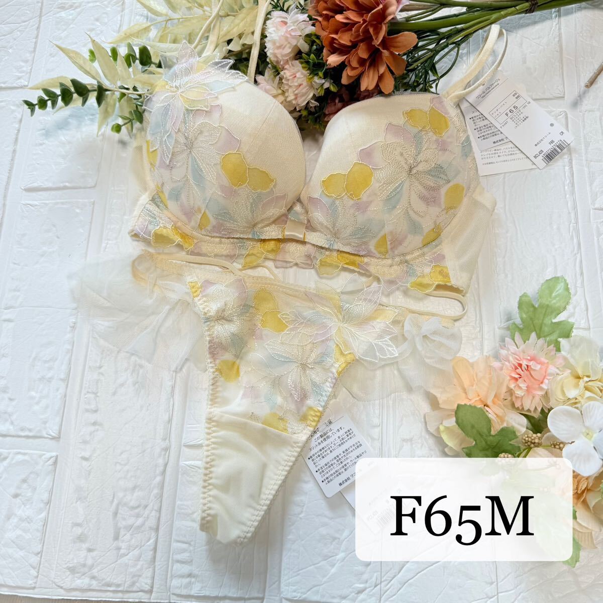 【新品】wacoal パルファージュ 28 リボンブラ ソングセットF65MCR ワコール parfage Tバックショーツ サルート salute拍卖