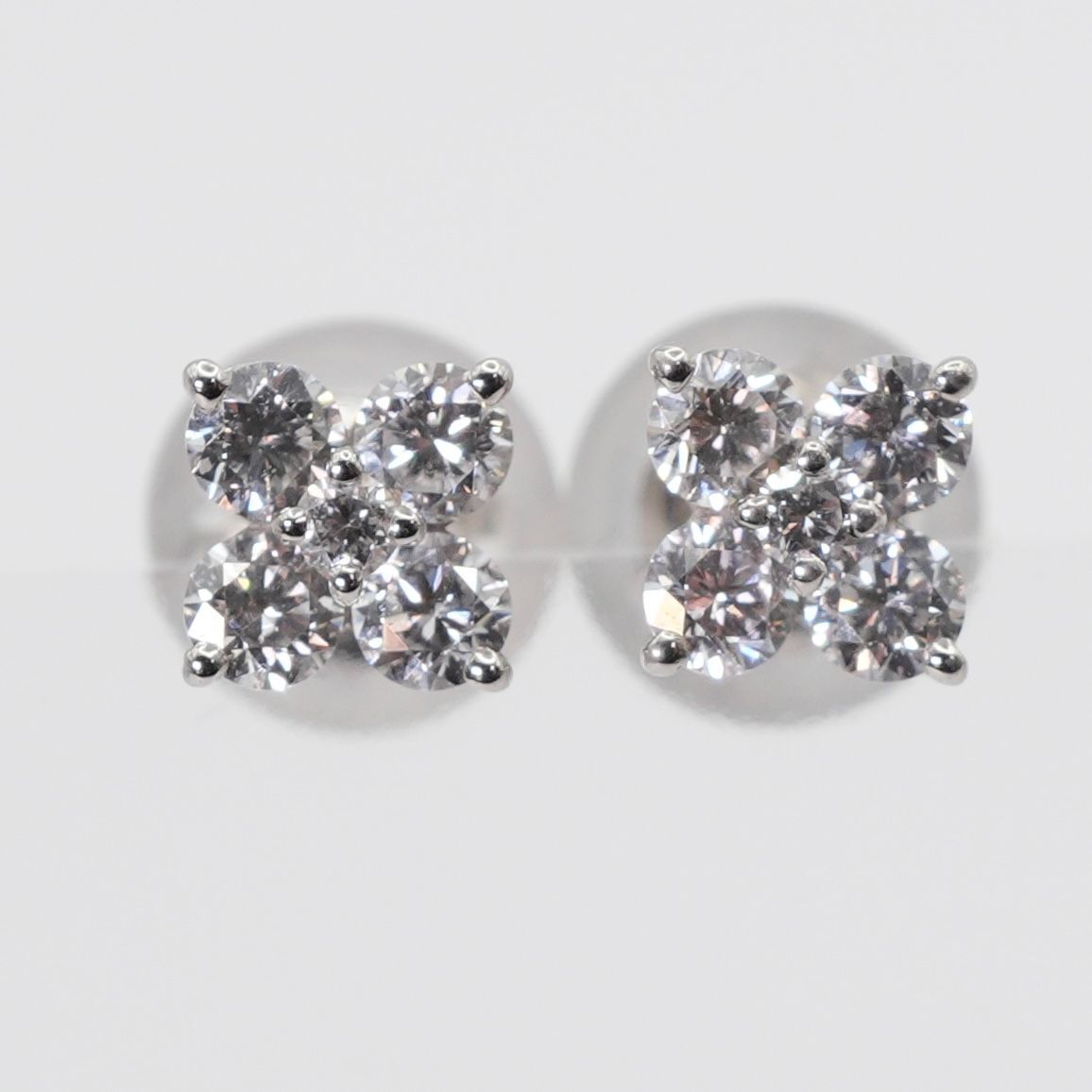 美品 4℃ フラワー ダイヤモンド ピアス プラチナ フラワー/24-4621S拍卖