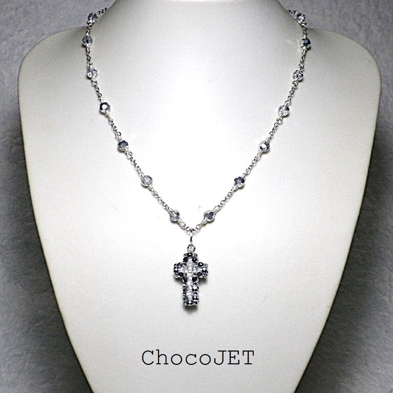 チェコ・シルバービーズ・クロスネックレス クリスタル 銀色白色拍卖