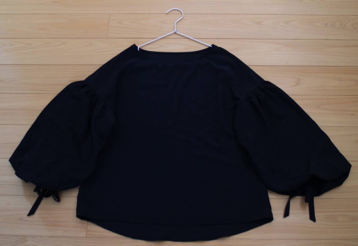 【賢くおしゃれ♪】今旬*ジーユーGU*きちんと感★大人可愛いフェミニンリボン付きふんわりお袖チュニック Mネイビー濃紺 通勤通学学校行事拍卖