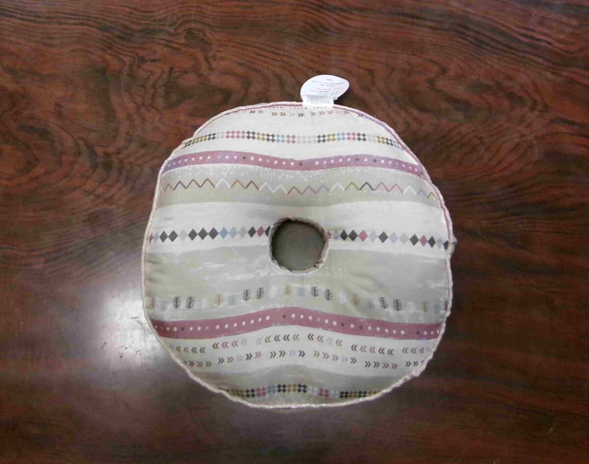 ドーナッツクッション 両面仕様 円座クッション 穴あきクッション 産後 痔 腰痛 坐骨神経痛 ピンク 沖縄、諸島部は不可拍卖