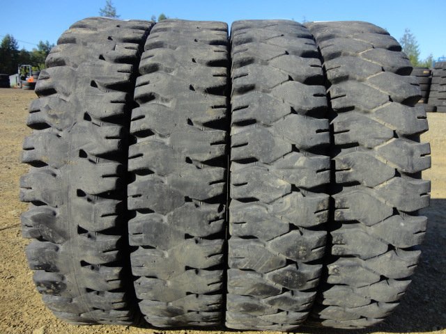 □L515 フロント 夏 フォークリフト DUNLOP POWER LIFTER 5.50-15 8PR 4本 2022年製拍卖
