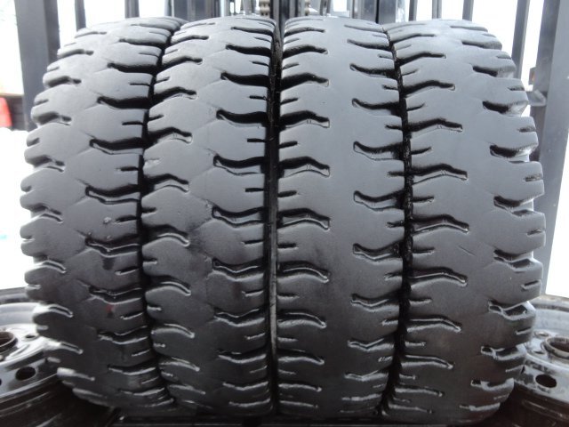 □L516 フロント用 フォークリフト 夏 DUNLOP POWER LIFTER 5.50-15 8PR 4本 2017年製~拍卖