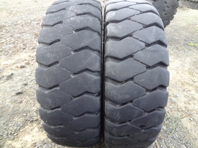 □L534 フォークリフト 夏 ブリヂストン J-LUG 5.00-8 8PR 2本 2016年製 NYLON拍卖