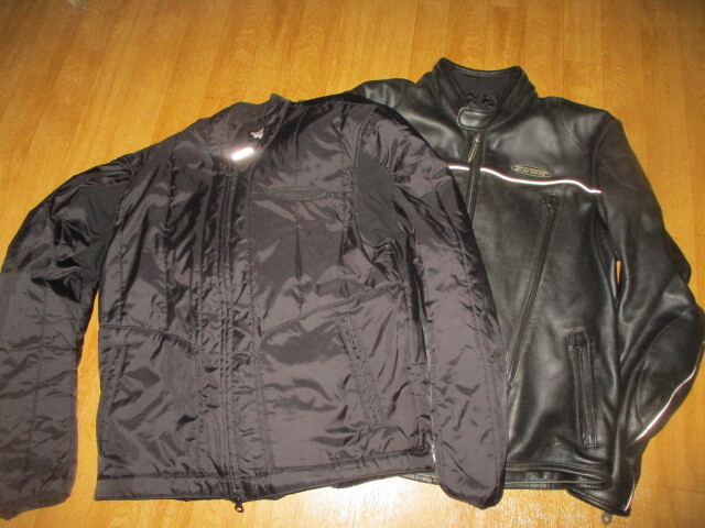 ハーレーダビッドソン サイズM(L~LL相当) 取り外し可能中綿入りインナー付き 本革・シングルレザージャケット 美中古拍卖