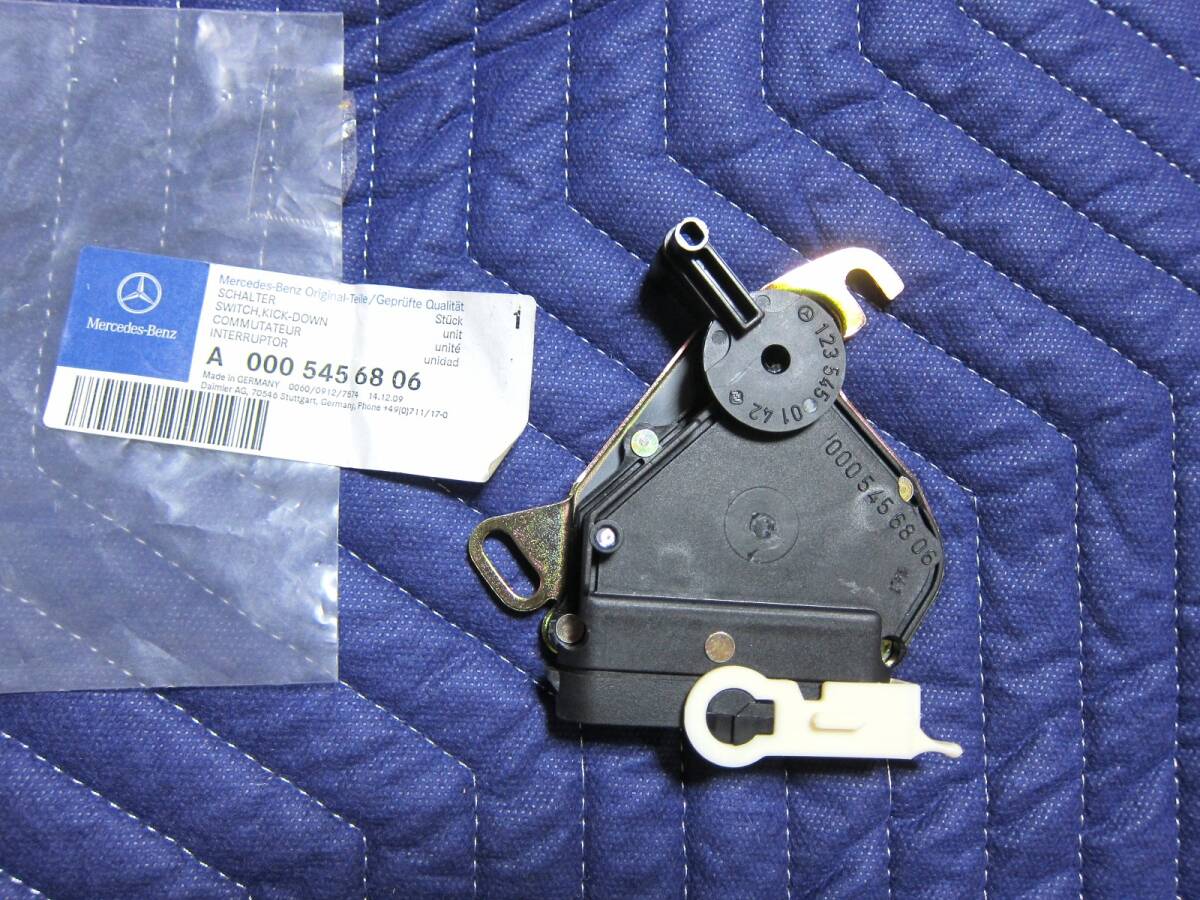 未使用品 ベンツ W124 純正 ニュートラルスイッチ 0005456806 E220E280 インヒビタースイッチ 入手困難 0005404745 0004503945拍卖