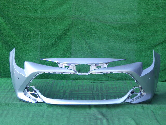 NRE210H ZWE211H カローラ スポーツ 純正フロントバンパー シルバー 52119-12G20拍卖