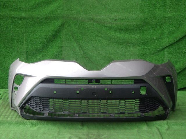 NGX10 NGX50 ZYX10 後期 C-HR 純正フロントバンパー 左フォグカバー ロアグリル付 CHR シルバー 52119-10410拍卖