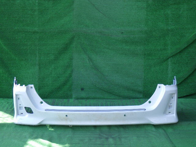 ZRR80W ZRR85W ノア Si ヴォクシー ZS 純正リアバンパー おまけ ステップガード付 リヤバンパー ボクシー 白 パール 52159-28630拍卖