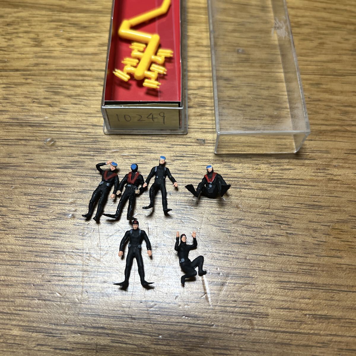 送料込み■プライザー Preiser  10249 ダイバー? 保管品 塗装済完成品 HO(1/87) 情景 背景 フィギュア拍卖