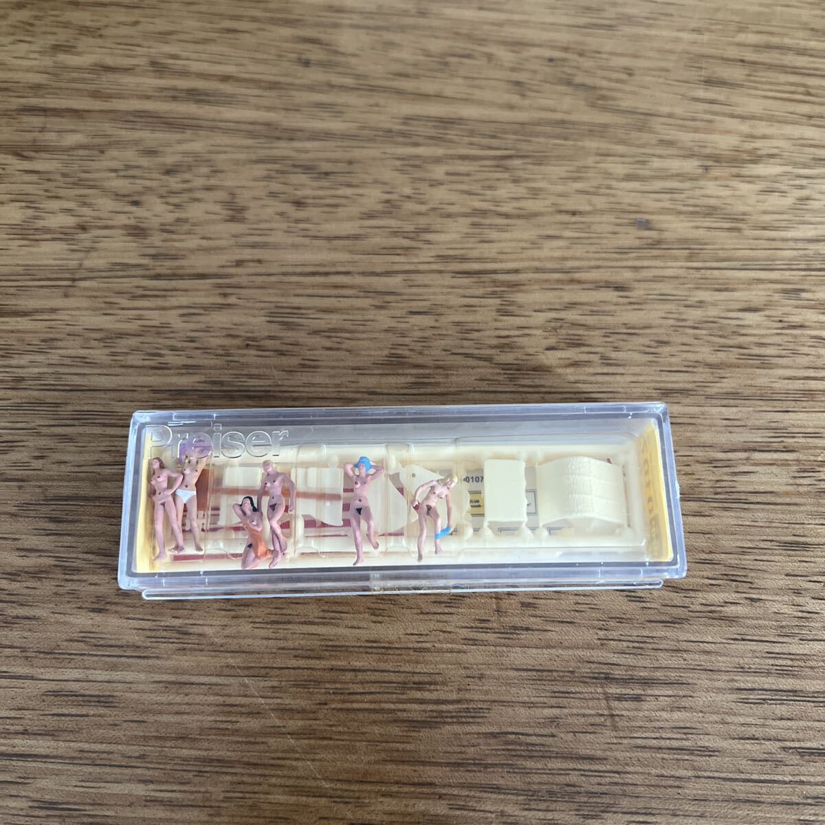 送料込み■未使用 プライザー Preiser  0107 10107 ヌーディストビーチ? 保管品 塗装済完成品 HO(1/87) 情景 背景 フィギュア拍卖