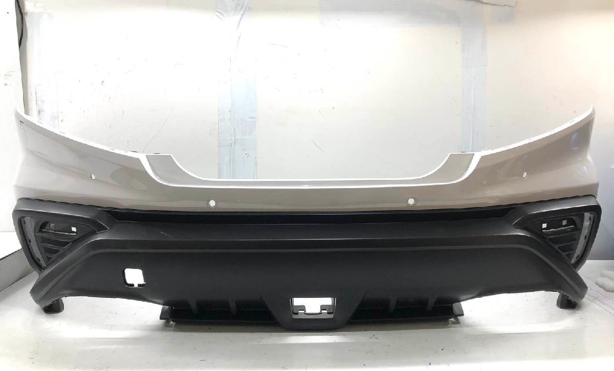 スバル WRX S4 VBH 純正 リアバンパー 57704VC030 ソリッドホワイト(C7-70m)拍卖
