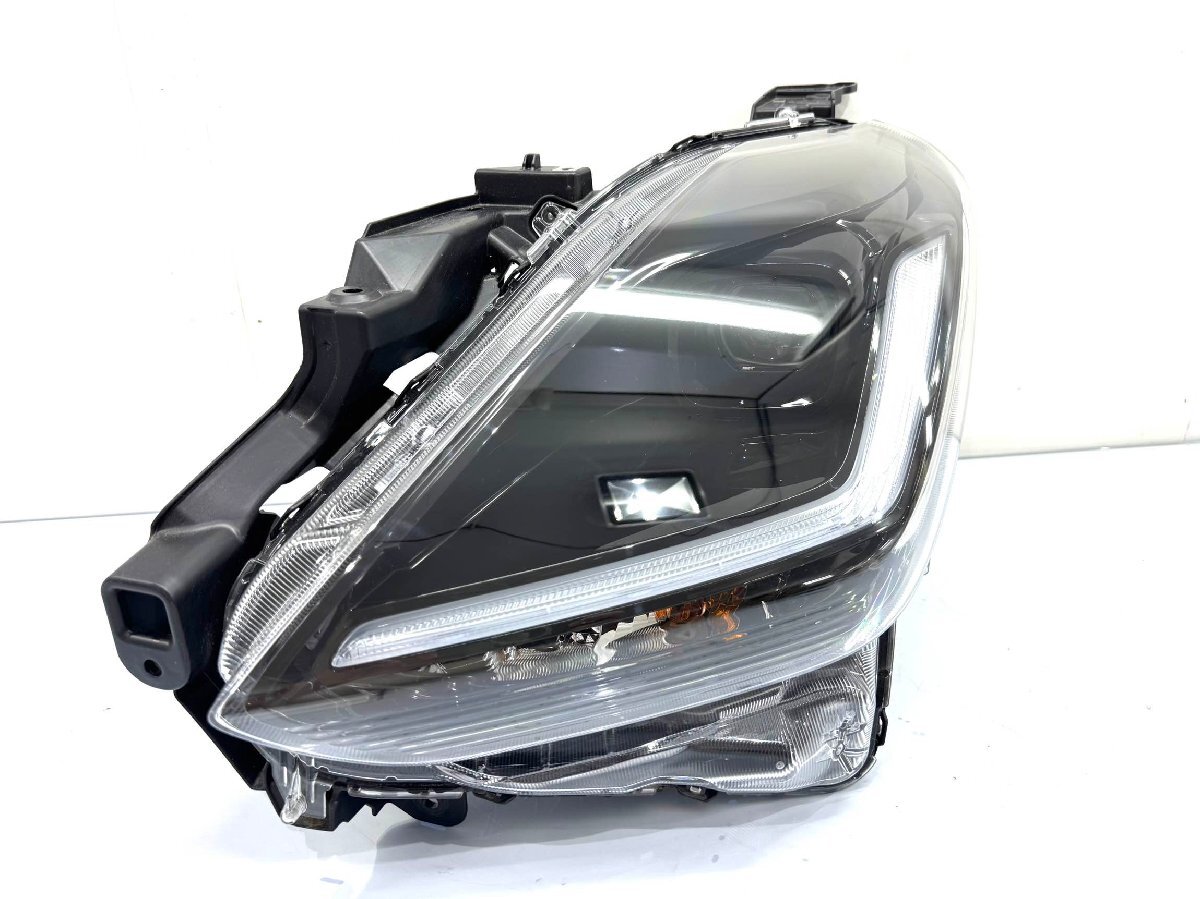 ★美品★ スズキ スイフト MX/XG ZCEDS 純正 左 LED ヘッドライト STANLEY W7087 刻印SC (Z32-45)拍卖