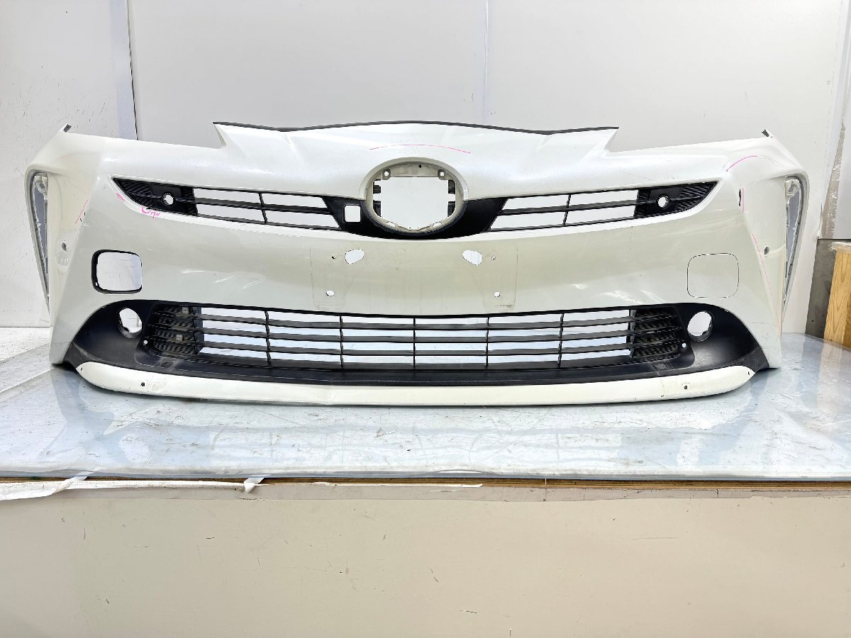 プリウス50 ZVW50 後期 純正フロントバンパー パール (C7-1)拍卖