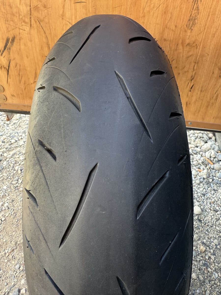 中古MCタイヤ DUNLOP SPORTMAX ROADSPORT2 180/55ZR17 ダンロップ スポーツマックス ロードスポーツ2 180 55 17 3120 K2D-2拍卖