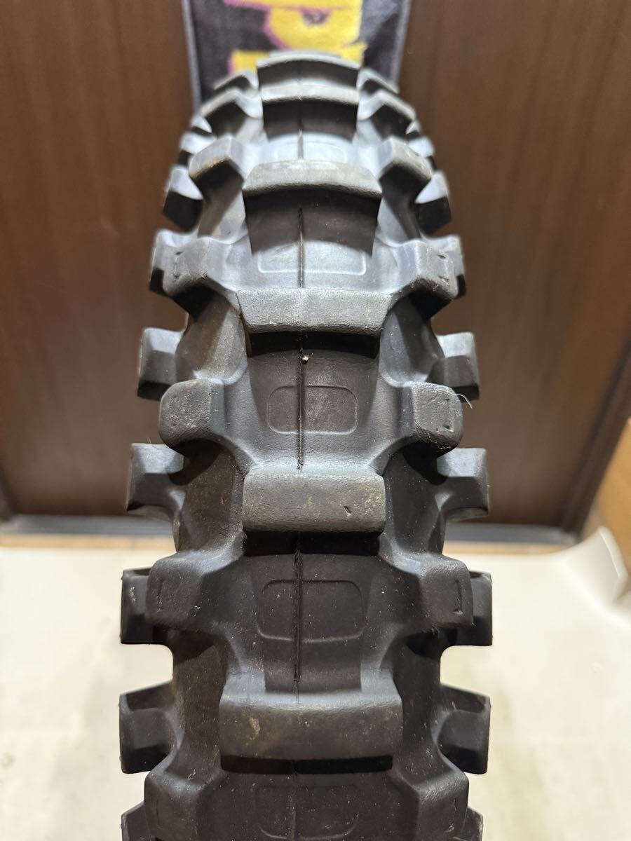 中古MCタイヤ 2024年製造 BRIDGESTONE BATTLECROSS X20 120/80-19 ブリヂストン バトルクロス 120 80 19424 K6540拍卖