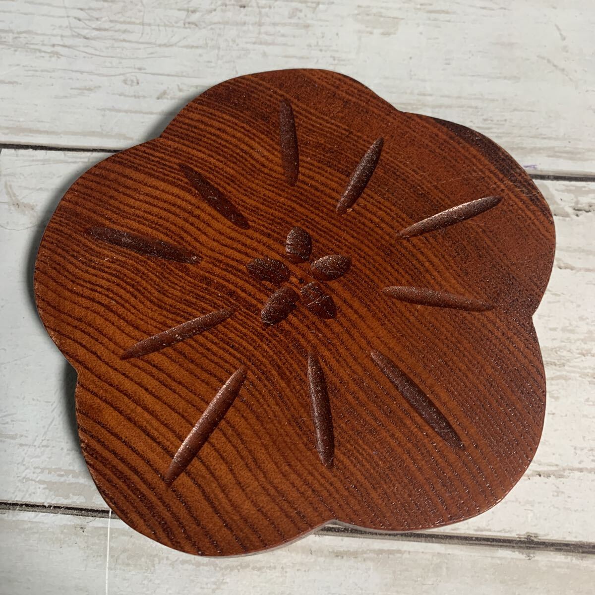 中谷兄弟商会 山中漆器 梅型土瓶敷 スリ漆 鍋敷き? (A-3101)拍卖