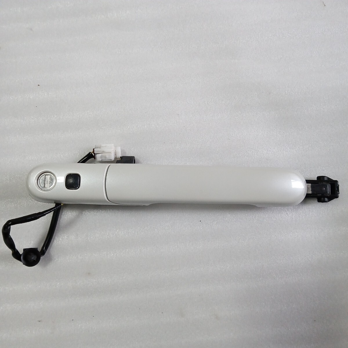 ラパン HE33S 右フロント アウターハンドル ドアノブ カラー ZVR パールホワイト拍卖