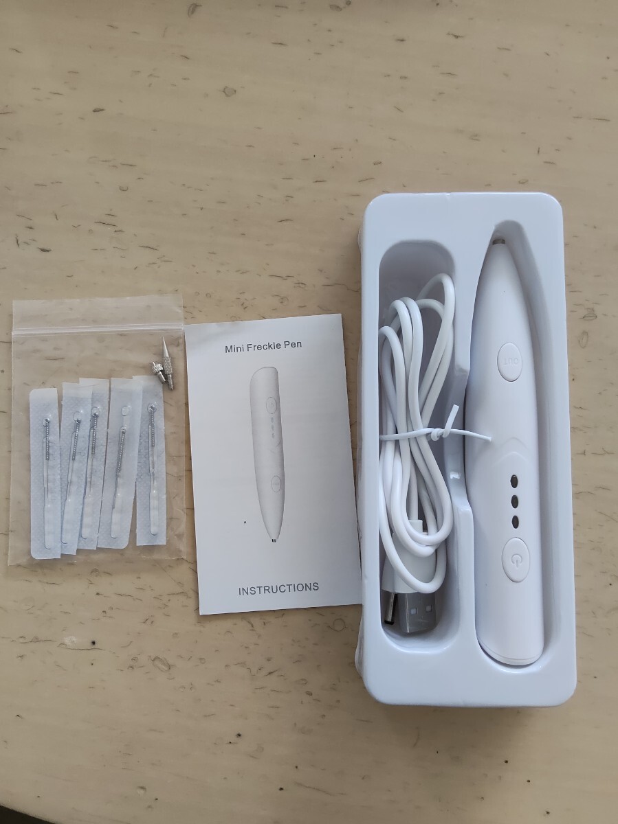 未使用 家庭用 美顔器 訳あり箱潰れパッケージ汚れあり拍卖